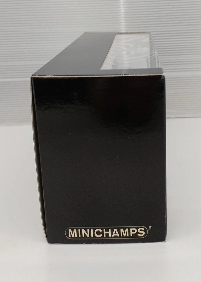 Autobús MINICHAMPS Mercedes-Benz 1954 escala 143 Foto 2 de 4