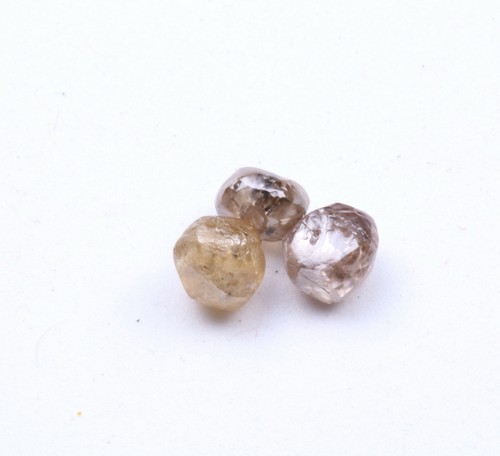 3Pcs Cognac Brown Rough Smooth Diamond, Raw Loose Diamond Crystals 4.5mm-5mm W01 - Zdjęcie 7 z 8