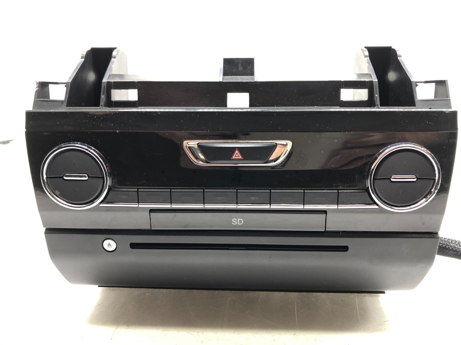 2014-2017 MASERATI GHIBLI SQ4 AM FM RADIO RECEIVER CD PLAYER OEM.