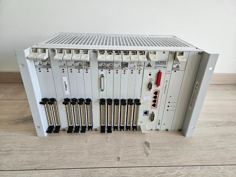 NORTEL NORTHERN TELECOM HUB-WITH CARDS/MODULE, TELECOMMUNICATIONS EQUIPMENT - Bild 2 von 4