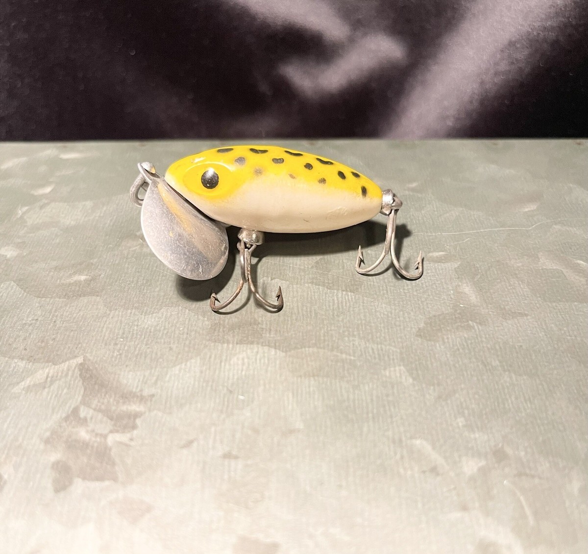 Vintage Fred Arbogast Jitterbug Lure in a Heddon 940GR Box Never Used Frog Like