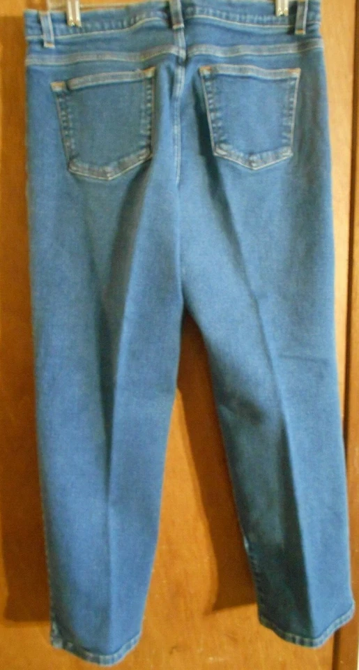 Pantalones de mezclilla de pierna recta Style Co Petite 14P azul lavado núcleo cápsula Foto 3 de 4