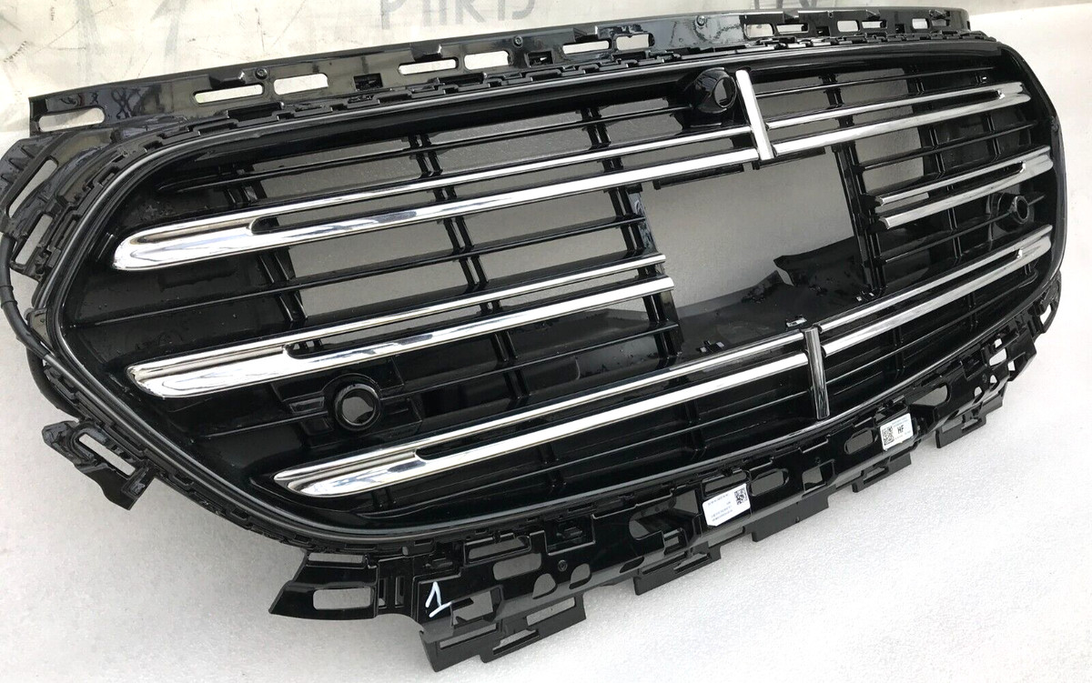 MERCEDES W214 2024-ON GRILL RADIATOR LED GRILLE, iCAM, PDC HOLES 