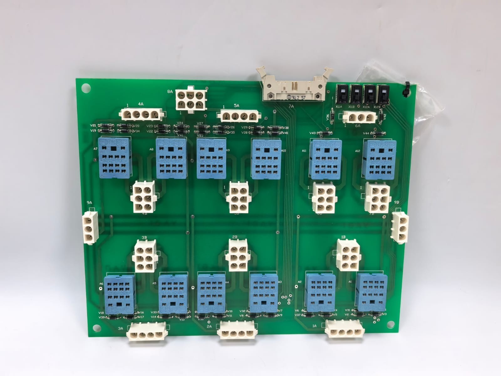 0907 PB 12-RELAY INDUSTRIAL PCB BOARD