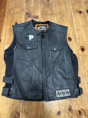 #ad Custom BILT Men#x27;s XL Black Leather Motorcycle Vest Patches Indian Texas Hill $50.22
