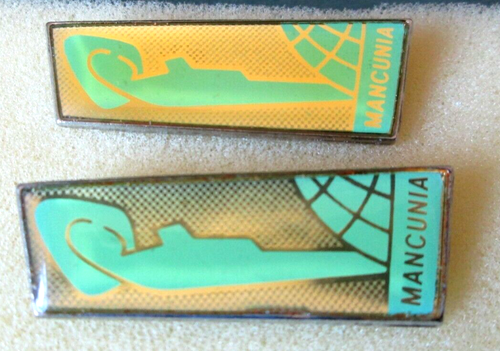 Vintage MANCUNIA Religious Genuine Pin Badges X 2 (7) - Picture 3 of 3
