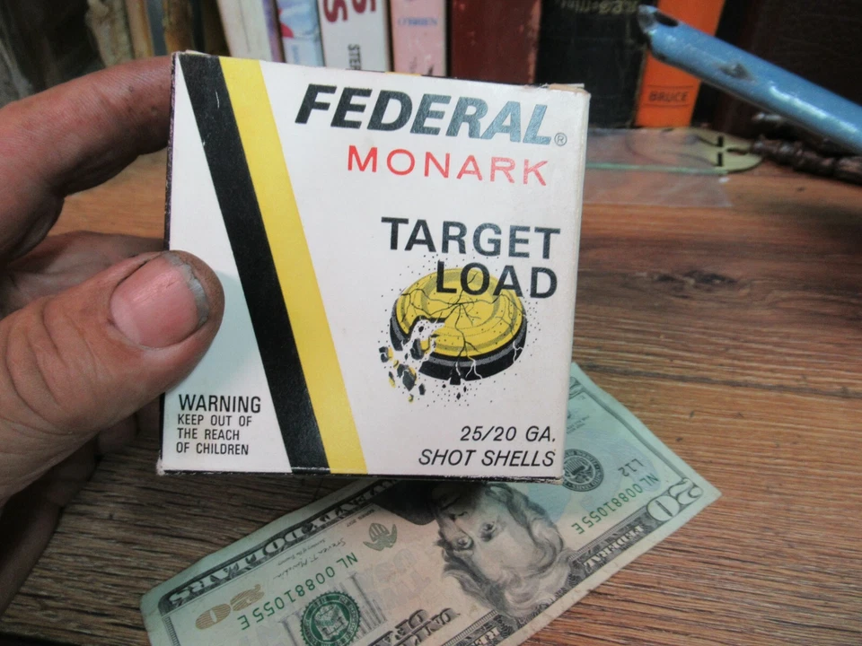 FEDERAL MONARK SHOTGUN SHELL BOX TARGET LOAD EMPTY PAPER shot 20 gauge CARTRIDGE - Image 4 of 4