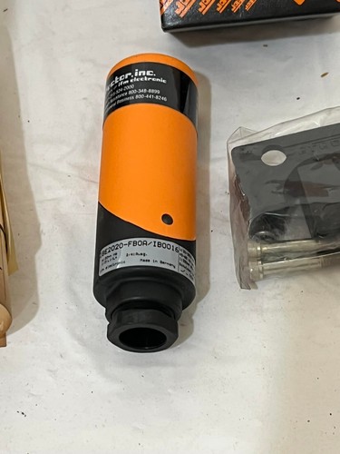 EFECTOR IB0072 IBE2020-FB0A INDUCTIVE PROXIMITY SWITCH 250V 65HZ ***New*** - Picture 5 of 6
