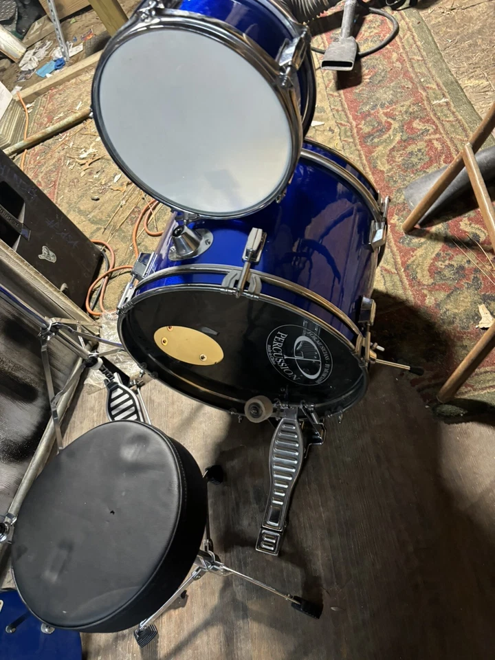 juego de batería con guitarra eléctrica usado Foto 2 de 4