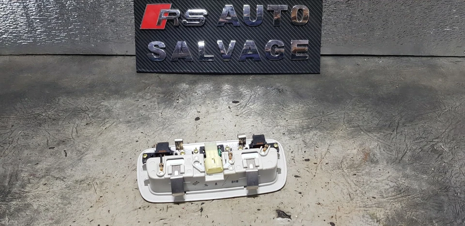 TOYOTA PREVIA 2005 5DR FRONT INTERIOR ROOF READING COURTESY LIGHT - Image 3 of 3