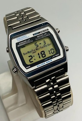 Vintage Seiko Digital Silver Wave Chronograph A229-5020 Vintage Seiko Digital Silver Wave Chronograph A229-5020
