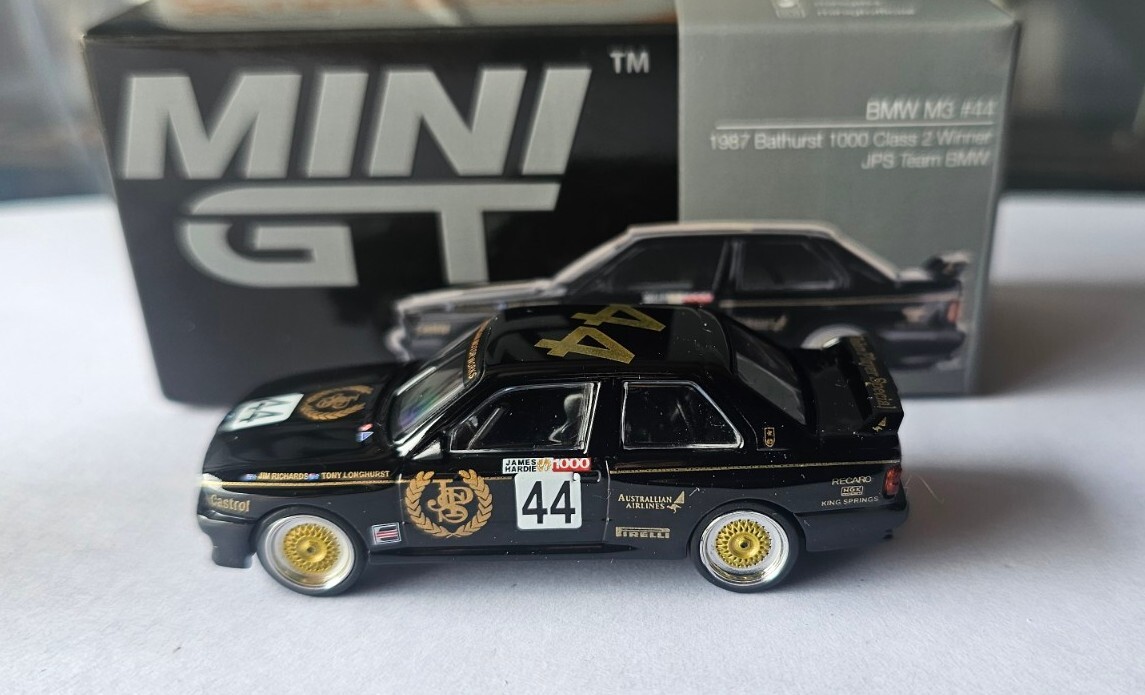 ミニカー 1/18 CMR BMW 635csi JPS BATHURST 1000 新品CMR011 CMR 1/18 BMW 635 CSI #62 Bathurst 1000 1984 Hulme