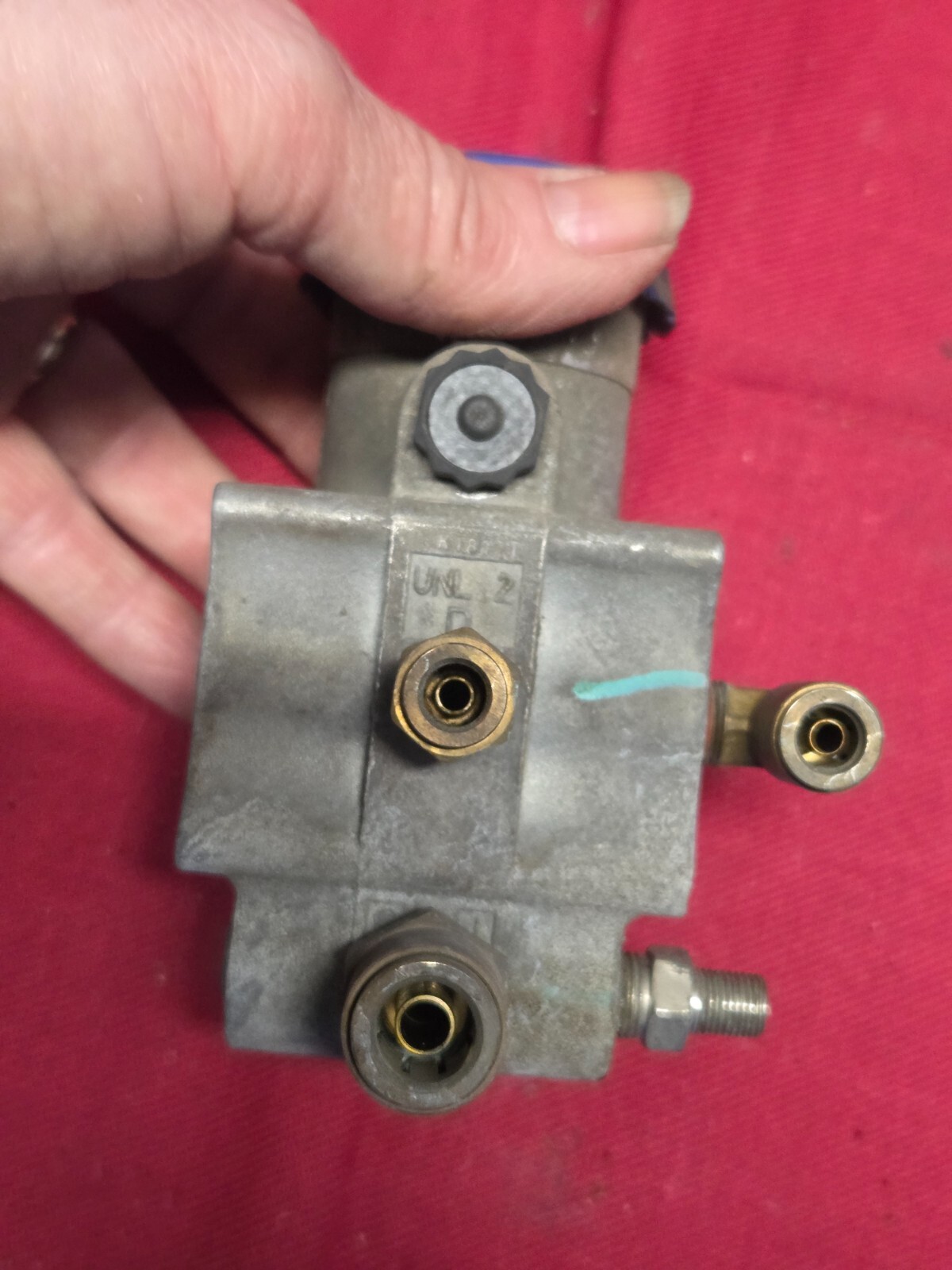 OEM Bendix Air Compressor Governor K025894, 909762 83 | eBay
