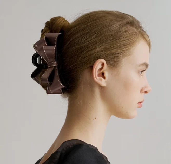 [JEAN PAUL CLARISSE] Stud Ribbon Hair Claw Clip - M JP-25-031CC /Made in korea - Image 3 of 4