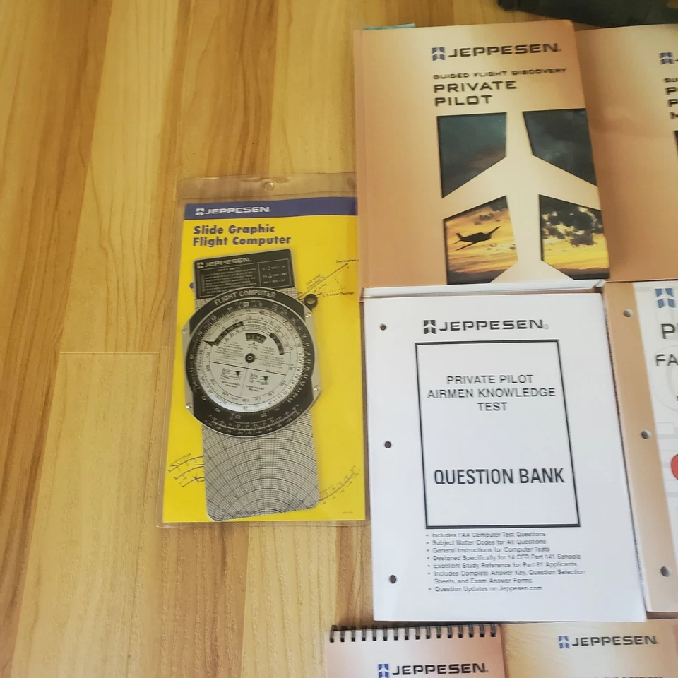 Jeppesen Private Pilot Aviation Test Preparation Study Kit Books with Flight Bag - Image 2 of 4