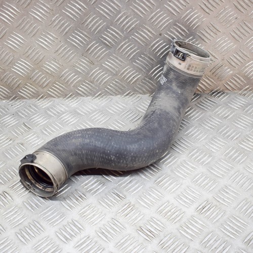 MB E W212 Ladeluftkühlerschlauch links A2045286582 3.0Diesel 185kw 2013