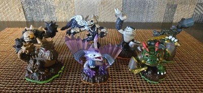 Skylanders Earth Element + Fire Supercharger Figures Lot Of 7 Fist Bump Spitfire
