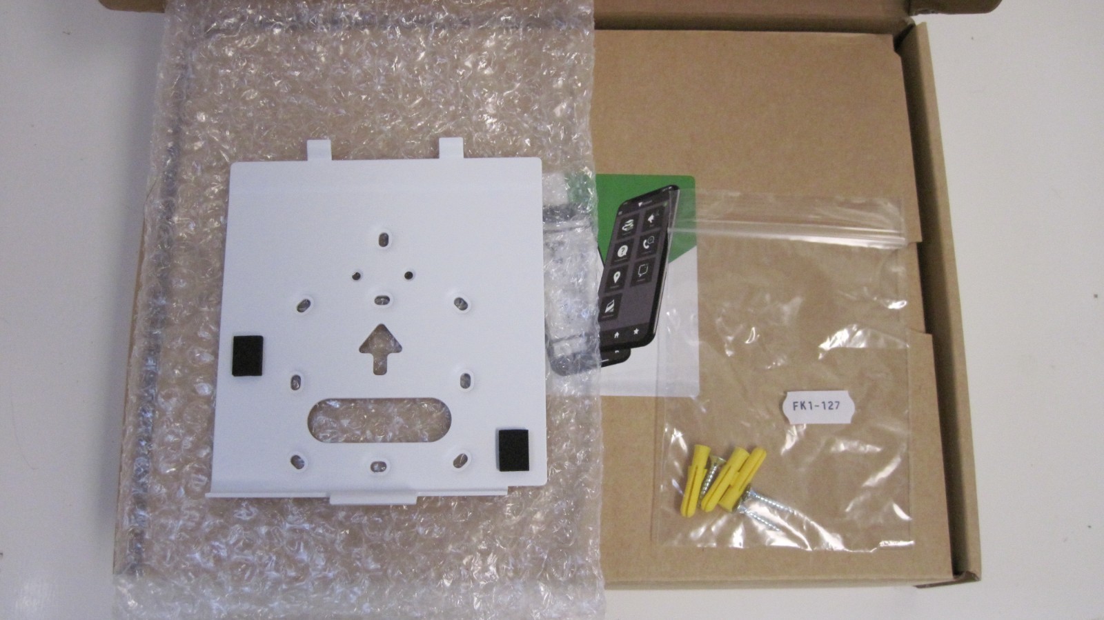 PAXTON ACCESS 337-292-US Entry Premium Monitor with Handset  - White