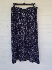 Christopher Banks Women's Skirt Size 8 Purple Flowers 90s Mom Style Buttons