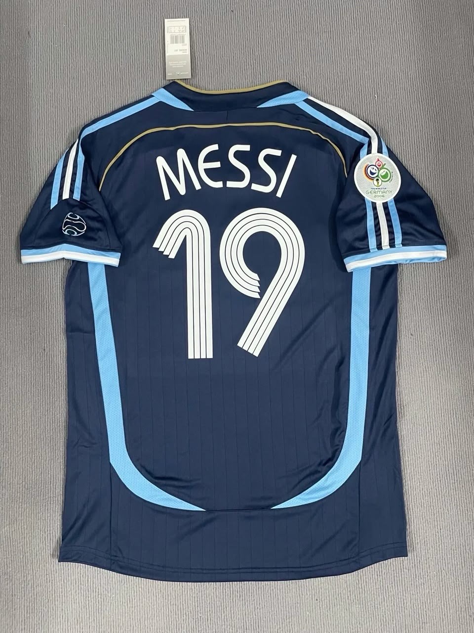 2006 barcelona away retro jersey messi #19 short sleeve vintage retro iconic