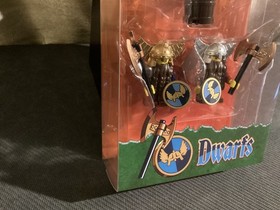 Lego Castle Dwarfs Battle Pack 852702 Golden Axe Helmut shield torch beard 2009