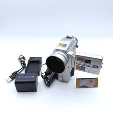 Sony DCR-PC110 MiniDV Digital Camcorder Carl Zeiss Optics  Battery Japan