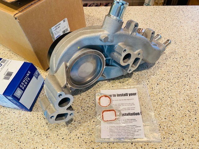 Genuine GM Water Pump 12681417 ACDelco 251-713 with Gaskets Genuine GM Water Pump 12681417 ACDelco 251-713 with Gaskets