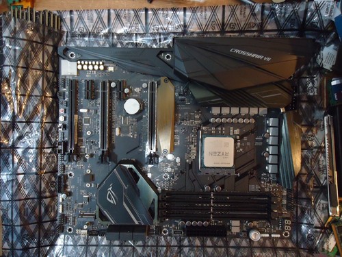 ASUS ROG Crosshair VII Hero+AMD Ryzen 7 3700X+Samsung 512GB M.2 NVME SSD+Win11