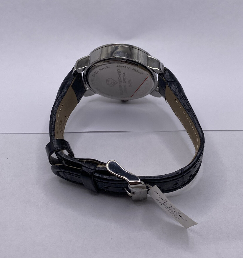 SUPER TECHNO HEARTS .08 CT TW DIAMONDS LEATHER WRIST WATCH  display picture 3