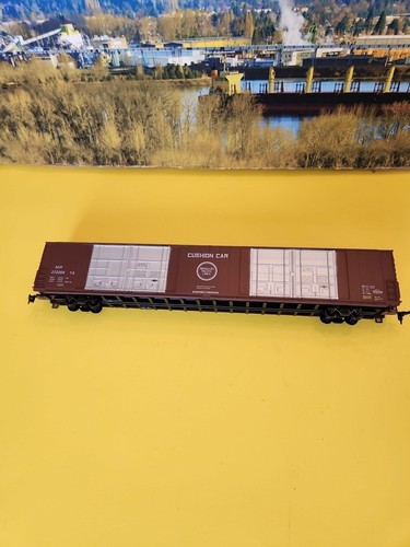 HO ATHEARN 1989 86' HI CUBE 8 DOOR BOXCAR MISSOURI PACIFIC MP 272004  - Bild 3 von 7