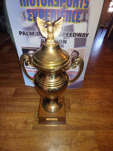 Vintage NASCAR Trophy Bobby Donnie Allison Red Farmer Sign Autographed Race Used - Picture 4 of 10