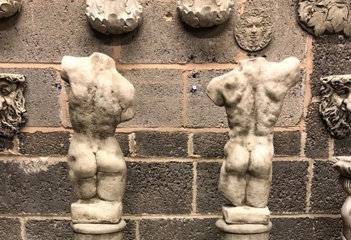 Torso de hombre y mujer desnudos con o sin zócalo columna cuerpo estatua masculina femenina - Imagen 21 de 27