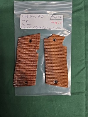 Star Model PD Grip Set   Factory Original Checkered Wood Grips P.D. .45 ACP !