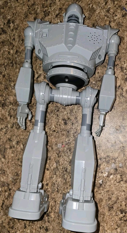 Figura de acción The Iron Giant Warner Bros 14" luces y sonido probados Foto 4 de 4