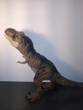 Jurassic World Thrash 'n Throw Tyrannosaurus Rex Action Figure