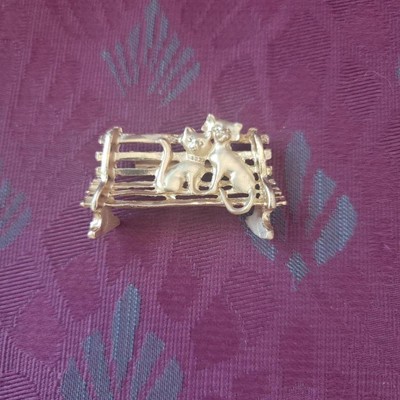 Vintage  AJC Goldtone Metal Figural 2 Kitten Cat on Bench Brooch Pin