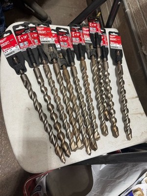 New Old Stock Milwaukee Sds-Plus 2-Cutter 3/4 In. X 10 In. X 12 In. (cosmetic)