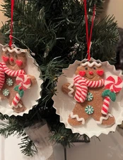 2 Pack Clay Dough Gingerbread Man In Baking Pan Christmas Tree Ornament