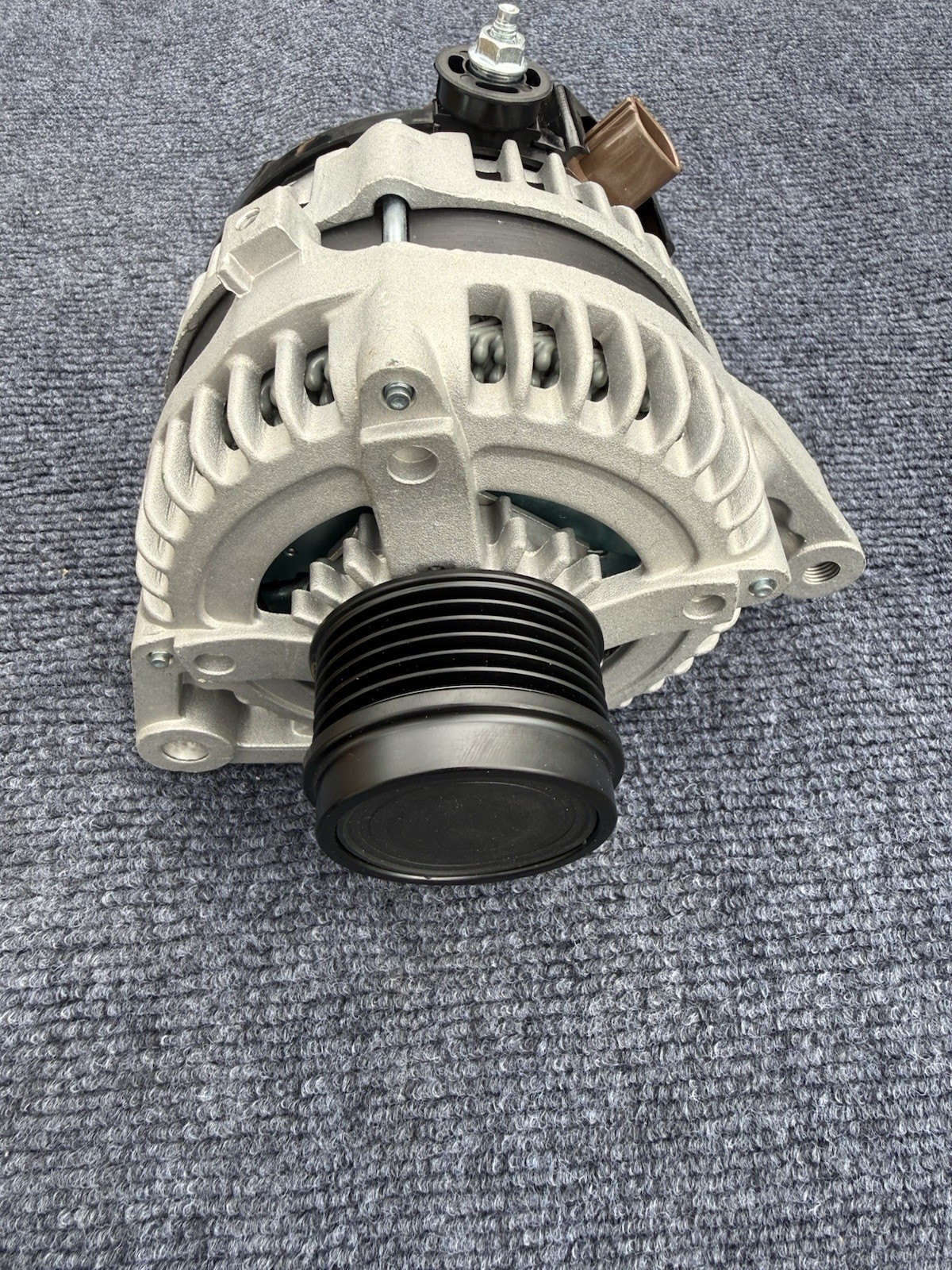 Alternator Fit Toyota Rav4 2009-2012 2.5L,Camry 2012-2016 2.5L 27060-36010 11516