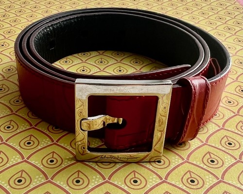 Salvatore Ferragamo roter Gürtel Gr. L teilweise Gancini Muster silberfarbene Schnalle - Bild 1 von 8