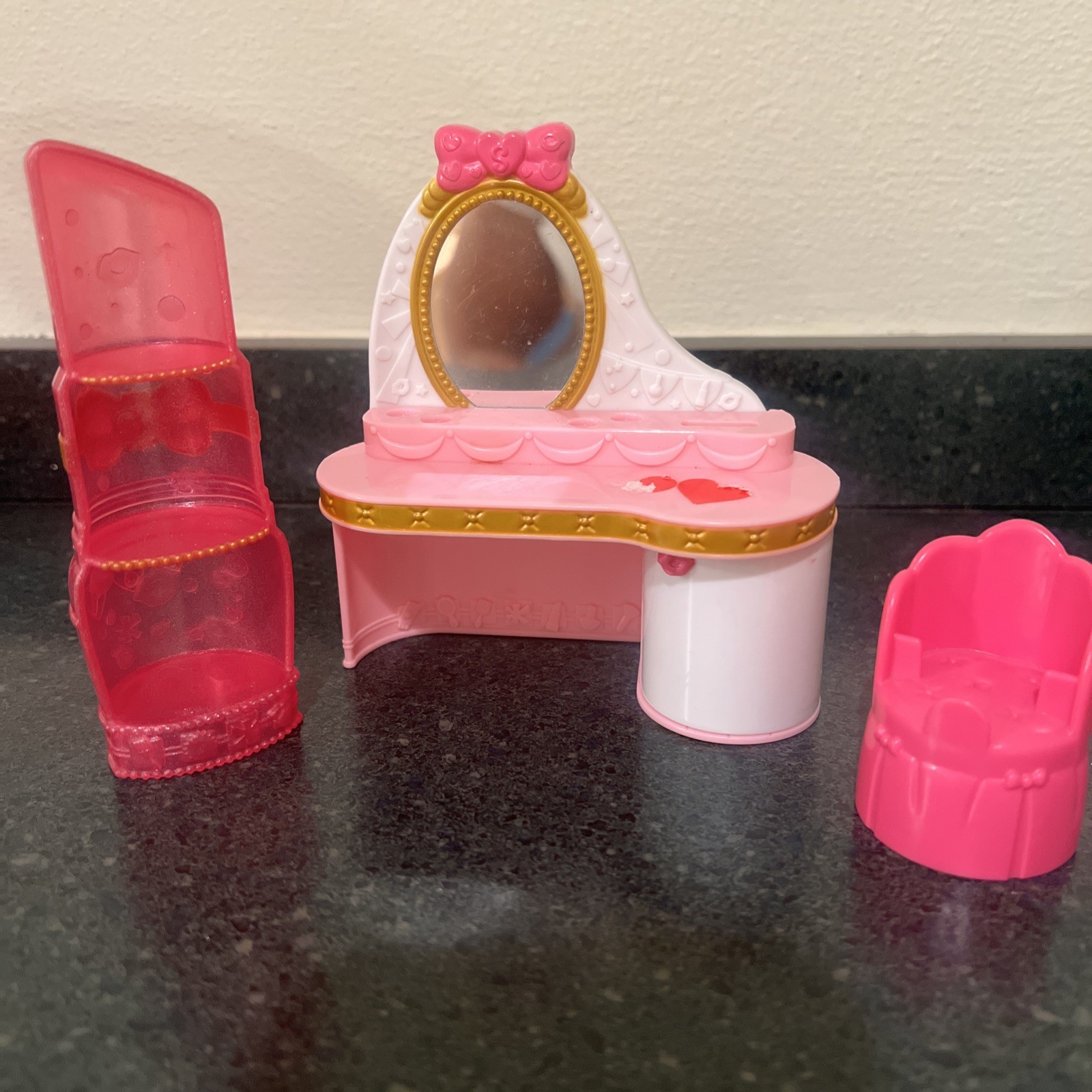 Shopkins Lippy Lulu's Beauty Boutique playset Without Doll & shopkins