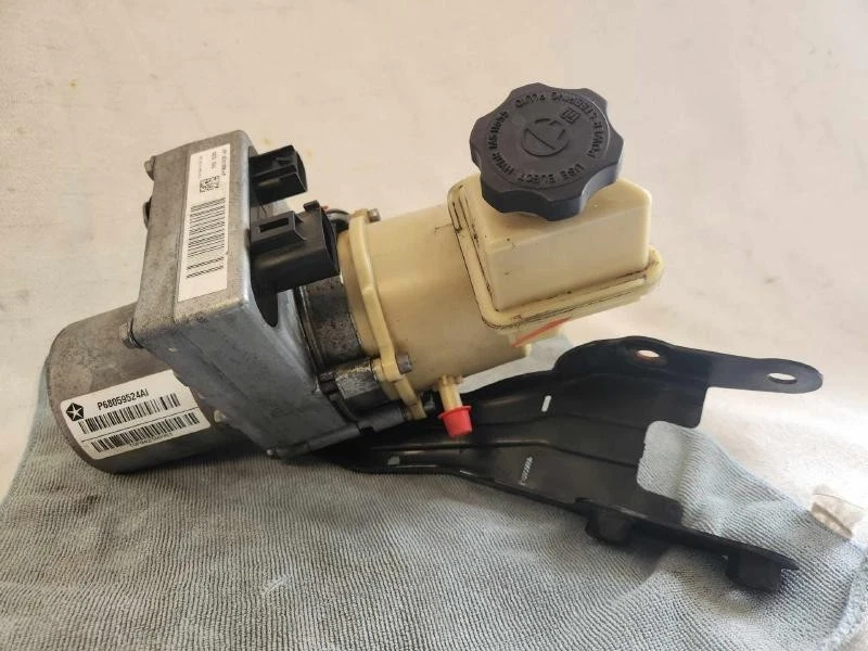 2011-2018 Dodge Charger Power Steering Pump Hydraulic Assembly 3.6L OEM Foto 3 de 4