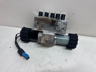 BMW 3 E92 E93 2011 Hinten Haupthydraulikzylinder Verdeck 7128780 HTI9997