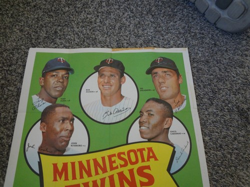 1969 TOPPS minnesota twins TEAM POSTER #15 killebrew-oliva-carew - Picture 2 of 4