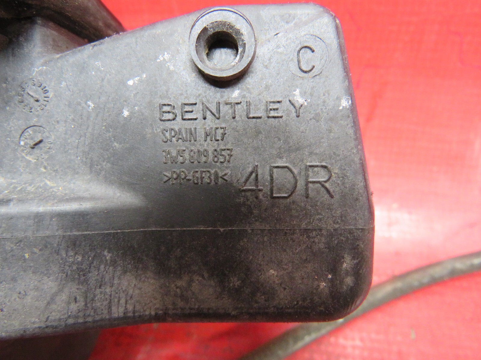 2006 BENTLEY FLYING SPUR FUEL TANK DOOR