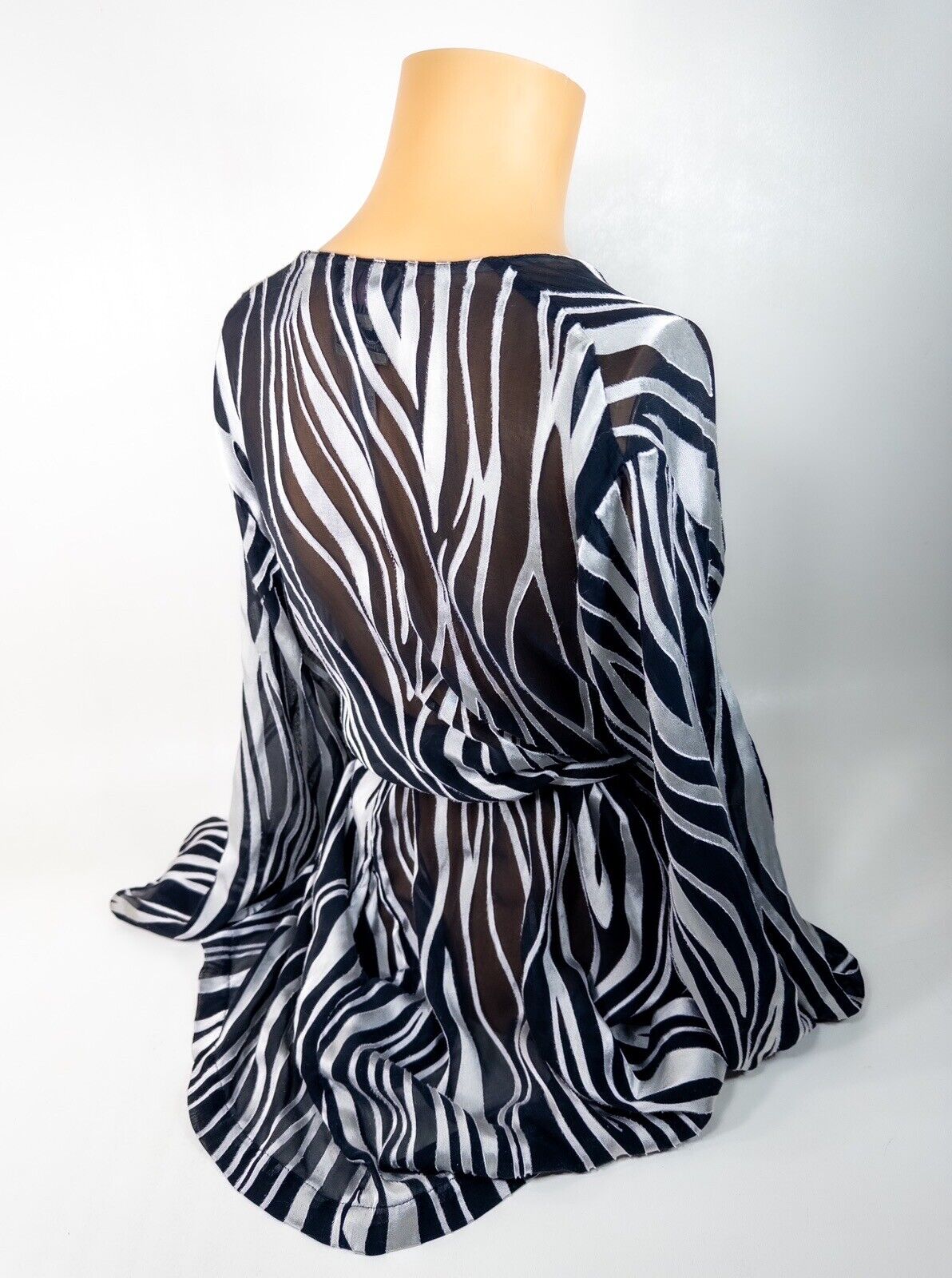Vintage Lejaby Paris Neiman Marcus Silk Sheer Zeb… - image 2