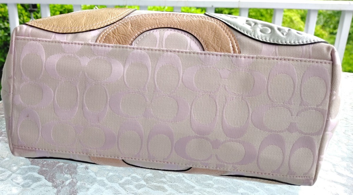 Coach MEDIUM F16150 Pink/Multicolor Carly Signature C Canvas  display picture 3