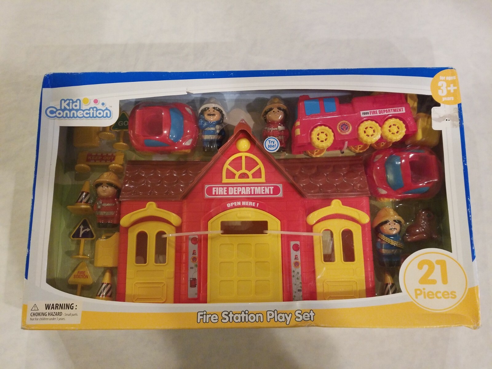 NEW Kid connection fire STATION play set 21 PIECES DAMAGED BOX 95192