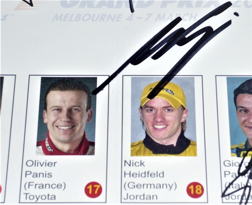 2004 F1 Foster's Australian Grand Prix official program, and separate autographs - Picture 18 of 18