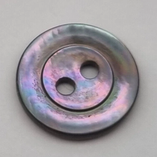 10 graue Perlmutt Knöpfe 2-Loch 13 mm / Mother-of-Pearl Button Bouton Nacre D9 - Bild 2 von 3